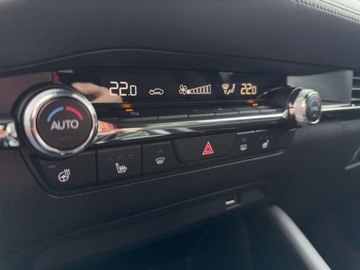 Mazda 3 IV Hatchback  2.0 SKYACTIV-G 150KM 2021 Mazda 3 LED Nawigacja Kamery 360 Podgrzewana Kierownica Head Up Mazda Conn, zdjęcie 27