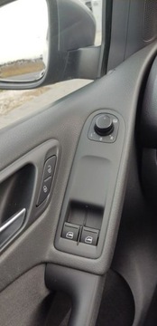 Volkswagen Golf VI Hatchback 5d 1.6 102KM 2009 Volkswagen Golf 1.6 mpi ,bezwypadek ,bez rdzy,bogata wersja 1.6 Benzyna, zdjęcie 21