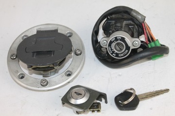 SUZUKI GSXR 600 K1 K2 K3 STACYJKA WLEW KLUCZYK