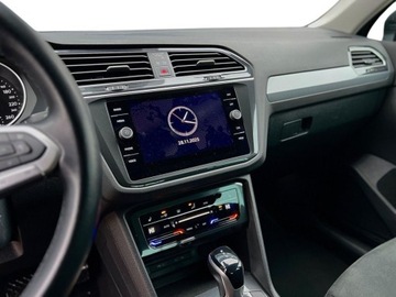 Volkswagen Tiguan II SUV Facelifting 1.5 TSI 150KM 2021 Volkswagen Tiguan 1.5 TSI EVO Life DSGAppPerlaSalon PolskaFaktura 23, zdjęcie 10