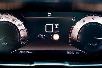 Peugeot 5008 II Crossover Facelifting 1.6 PureTech 180KM 2023 Peugeot 5008 GT kamera Skora adc NawI, zdjęcie 31