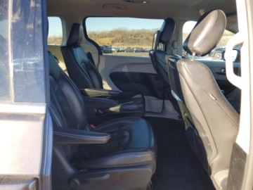 Chrysler Pacifica II 2022 Chrysler Pacifica Hybrid Touring L, 2022r., 3.6L 3.6 Hybryda Plug-in 260KM, zdjęcie 9