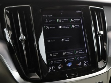 Volvo V60 II  2021 Volvo V60 mHEV automat full LED jasne wnętrze, zdjęcie 25