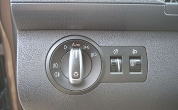 Volkswagen Caddy III Kombi Facelifting 1.6 TDI 102KM 2011 Volkswagen Caddy DSG - Long 7 miejsc - Bezwypdakowy - serwis - Oplacony, zdjęcie 22