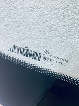 SKLO (OKNO) ČELNÍ RENAULT AUSTRAL 2022- AKUSTYKA+KAMERA+SENSOR HUD+GRZANIE+OEM