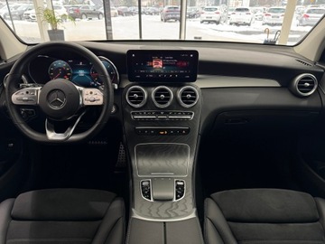 Mercedes GLC C253 SUV Facelifting 2.0 200d 163KM 2022 Mercedes-Benz GLC 200 4-Matic AMG Line / 1 właścic, zdjęcie 13