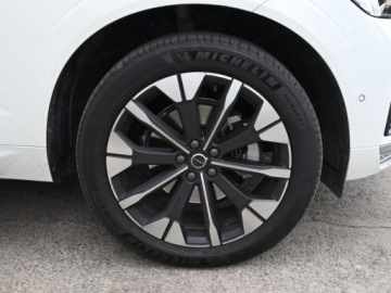 Volvo XC60 II 2026 2.0 B5 AWD Ultra Bright (250 KM) System audio Bowers &amp; Wilkins, zdjęcie 16
