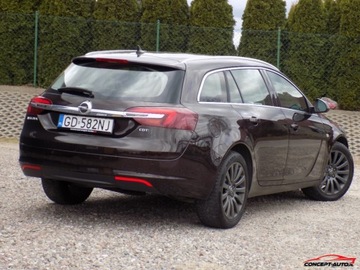 Opel Insignia I Sports Tourer Facelifting 2.0 CDTI ECOTEC 130KM 2014 Opel Insignia COSMO 130 Navi Parkdistance 2.0 Diesel 130KM, zdjęcie 9