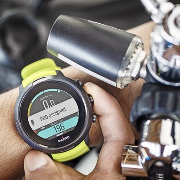 Компьютер для погружений Suunto D5 Black/Lime