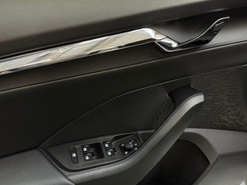 Skoda Octavia IV Liftback 2.0 TSI 190KM 2022 Skoda Octavia 2.0 TSI 190 KM Style DSG 4x4, zdjęcie 15