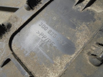 КРЫШКА ПАНЕЛЬ ШАССИ ПРАВАЯ, ПРОБКА VW PASSAT B8 3Q0825102A 3Q0825967