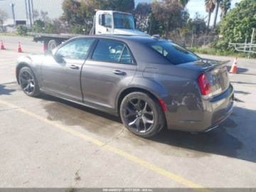 Chrysler 300C II 2021 Chrysler 300s 2021 5.7 Benzyna 363KM, zdjęcie 3