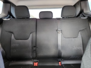 Jeep Renegade 2017 Jeep Renegade 2017r., Latitude, 2.4L, od ubezpieczalni 2.4 Benzyna 182KM, zdjęcie 8