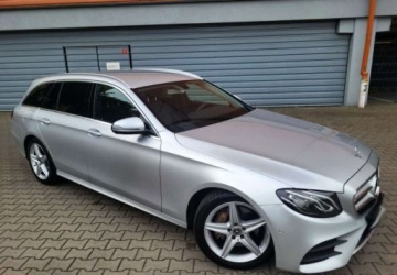 Mercedes Klasa E W213 Kombi 2.0 220d 194KM 2019 Mercedes-Benz Klasa E 220 d 9G-TRONIC AMG FULL LEDY NAVI PÓŁ SKÓRY STAN BDB, zdjęcie 18