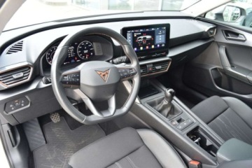 Cupra Leon II Hatchback 1.5 TSI 150KM 2023 Cupra Leon SalonPL 150KM TSI Pakiet ZimowySchowkow BeatsAudio Podgrz.Fotel, zdjęcie 8