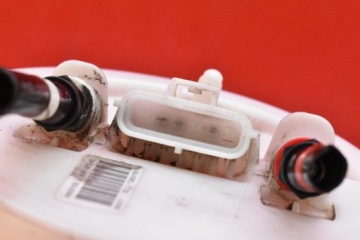 ДАТЧИК УРОВНЯ ТОПЛИВА AV61-9275-BC FORD FOCUS MK3 1.6 TDCI 115 KM 11-15