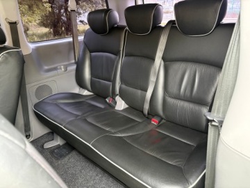 Hyundai H1 II Wagon 2.5 CRDi 170KM 2011 HYUNDAI H1 8-OSÓB KLIMA PARKTRONIC HAK SKÓRY GRZANE FOTELE WEBASTO, zdjęcie 9