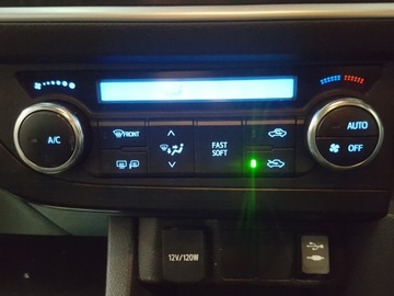 AURIS II PANEL VENTILACE KLIMATIZACE UK 14R.