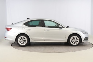 Skoda Octavia IV Liftback 1.5 TSI EVO 150KM 2021 Skoda Octavia 1.5 TSI, Salon Polska, Serwis ASO, zdjęcie 5