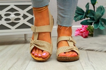 САНДАЛИИ ЖЕНСКИЕ, ЭЛЕГАНТНЫЕ НА ЗАЛИВКЕ, ПРИШИВАННЫЕ, ТОЛСТОЕ ДНО