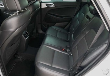 Hyundai Tucson III SUV 1.6 GDI 132KM 2016 Hyundai Tucson Hyundai Tucson 1.6 GDi 2WD Select 1.6 Benzyna 132KM, zdjęcie 26