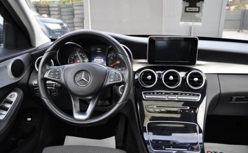 Mercedes Klasa C W205 Limuzyna 180 156KM 2017 Mercedes-Benz Klasa C 180 CGI Avangarde Automat Benzyna 1.6 Benzyna 156KM, zdjęcie 22