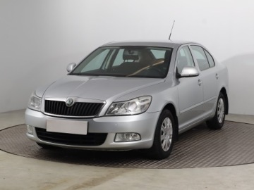 Skoda Octavia II Hatchback Facelifting 1.4 TSI 122KM 2010 Skoda Octavia 1.4 TSI, Salon Polska, Serwis ASO, zdjęcie 1