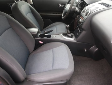 Nissan Qashqai I Crossover 1.5 dCi 106KM 2008 Nissan Qashqai 1.5 dCi, Salon Polska, Klima, zdjęcie 8