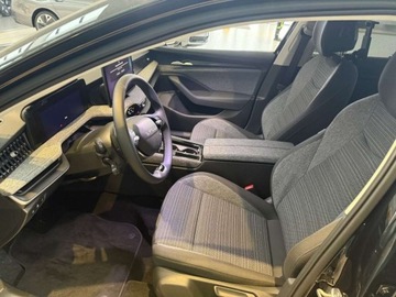 Skoda Superb IV Liftback 2.0 TDI 193KM 2025 Skoda Superb Superb Edition 130 2,0 TDI 142 kW 7-biegowa DSG 4x4 2.0 Diesel, zdjęcie 15