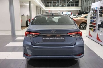 Toyota Corolla XII Sedan 1.5 VVT-i 125KM 2021 Toyota Corolla 1.5 Comfort 1.5 Benzyna 125KM, zdjęcie 2
