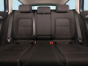 Volkswagen Passat B8 Variant 1.4 TSI ACT 150KM 2015 Volkswagen Passat panorama klima auto grzane, zdjęcie 17