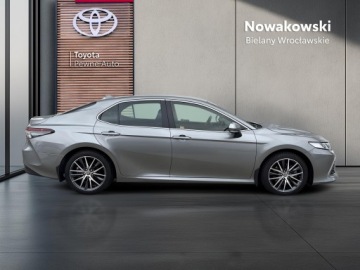 Toyota Camry IX Sedan 2.5 Hybrid Dynamic Force 218KM 2022 Toyota Camry 2.5 Hybrid Prestige CVT 2.5 Hybrid Pr, zdjęcie 28