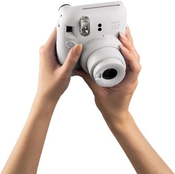 Камера Fujifilm Instax Mini 12 белая + вставка Candy Pop