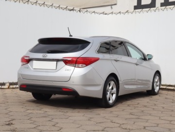 Hyundai i40 Kombi 1.6 GDI 135KM 2012 Hyundai i40 1.6 GDI, Xenon, Klima, Klimatronic, zdjęcie 4