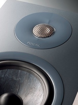 FOCAL CHORA 816 LIGHTWOOD CAMBRIDGE AUDIO AXR100D