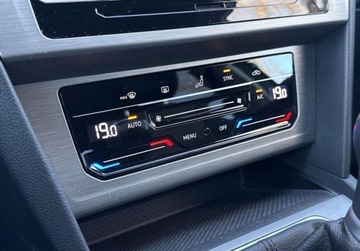 Volkswagen Passat B8 Variant Facelifting 1.5 TSI EVO 150KM 2022 Volkswagen Passat 1.5 Benzyna 150KM, zdjęcie 22