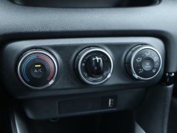 Toyota Yaris IV Hatchback 1.5 Dynamic Force 125KM 2022 Toyota Yaris 1.5 VVT-i, Salon Polska, Serwis ASO, zdjęcie 17