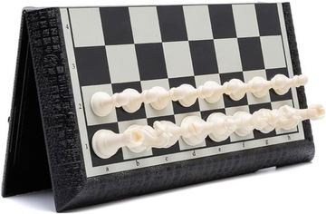 Набор шахмат Магнитные шахматные фигуры, легко носить с собой.