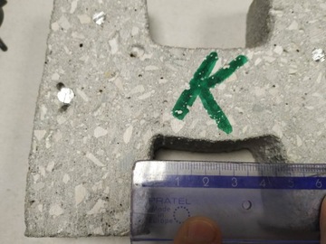 Стремена для столбов забора с прорезями