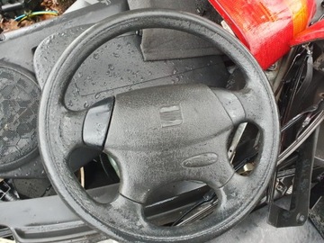 POUZDRO PŘÍSTROJOVÁ DESKA KRYT BUDÍKŮ LUPO SEAT AROSA 99 POLO 6N2