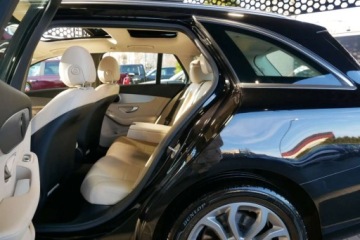 Mercedes Klasa C W205 Kombi 200 184KM 2017 Mercedes-Benz Klasa C 2.0 184KM 4MATIC Estate, Bezwyp., Panorama, Jasne wn, zdjęcie 9