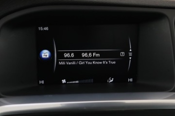 Volvo V60 I Kombi Facelifting 2.0 D4 DRIVE-E 181KM 2014 Volvo V60 D4 2.0, 178 KM, Navi, Klima, zdjęcie 12