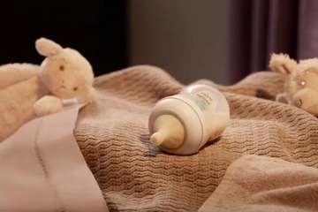 Антиколиковая бутылочка Avent RESPONSE 125 natural scy 670 без воздуха, 2 упаковки