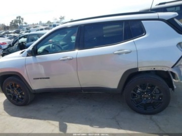 Jeep Compass II 2025 Jeep Compass Latitude 2025 2.0 Benzyna 200KM, zdjęcie 2