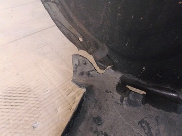 MERCEDES A TŘÍDA W169 PODBĚH LEVÉ A1696903330
