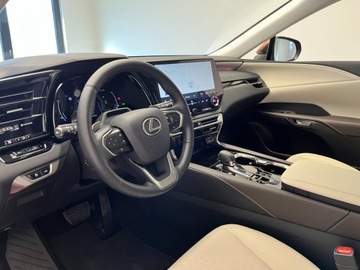 Lexus RX V 2.5 450h+ 309KM 2023 Lexus RX 450h+ Prestige V (2022-) 450h+ Prestige T, zdjęcie 2