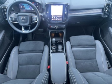 Volvo XC40 Crossover Facelifting 2.0 B3 163KM 2025 Volvo XC 40 Volvo XC40 Ultra B3 (163 + 14KM) FV23%, zdjęcie 32