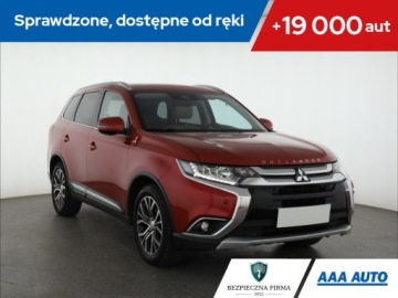 Mitsubishi Outlander III SUV Facelifting 2015 2.0 MIVEC 150KM 2016 Mitsubishi Outlander 2.0, Salon Polska, 4X4