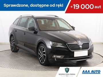 Skoda Superb III Kombi 2.0 TDI 190KM 2017 Skoda Superb 2.0 TDI, Salon Polska, Serwis ASO