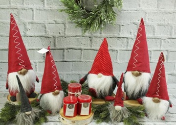 Вифлеемская звезда в белом горшке диаметром 26 см.